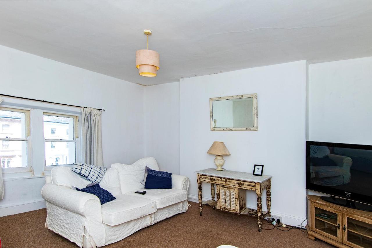 חלנדודנו Montague House Apartments מראה חיצוני תמונה