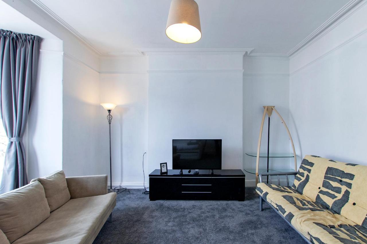 חלנדודנו Montague House Apartments מראה חיצוני תמונה
