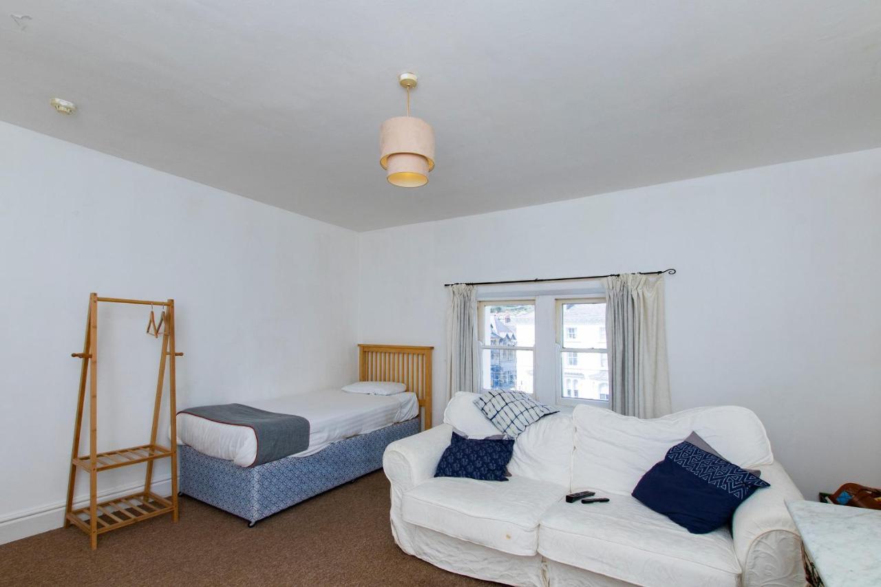 חלנדודנו Montague House Apartments מראה חיצוני תמונה