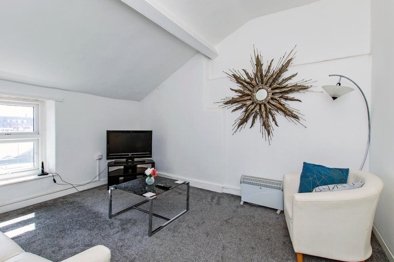 חלנדודנו Montague House Apartments מראה חיצוני תמונה