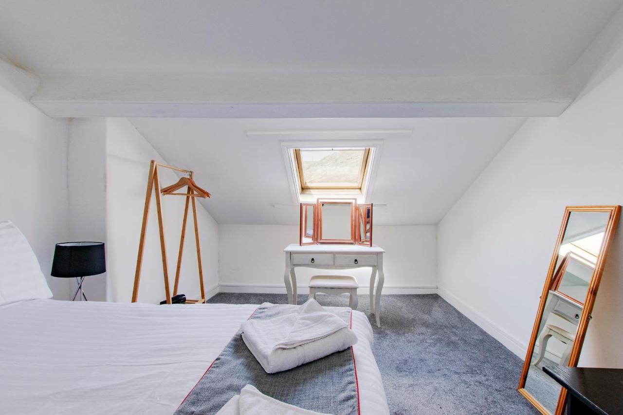 חלנדודנו Montague House Apartments מראה חיצוני תמונה